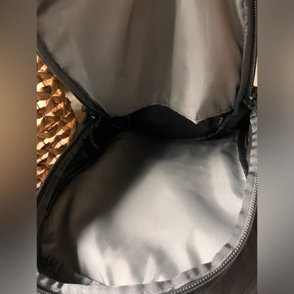 The North Face Recon Backpack Black unisex Travel Work Commuter - Picture 11 of 13